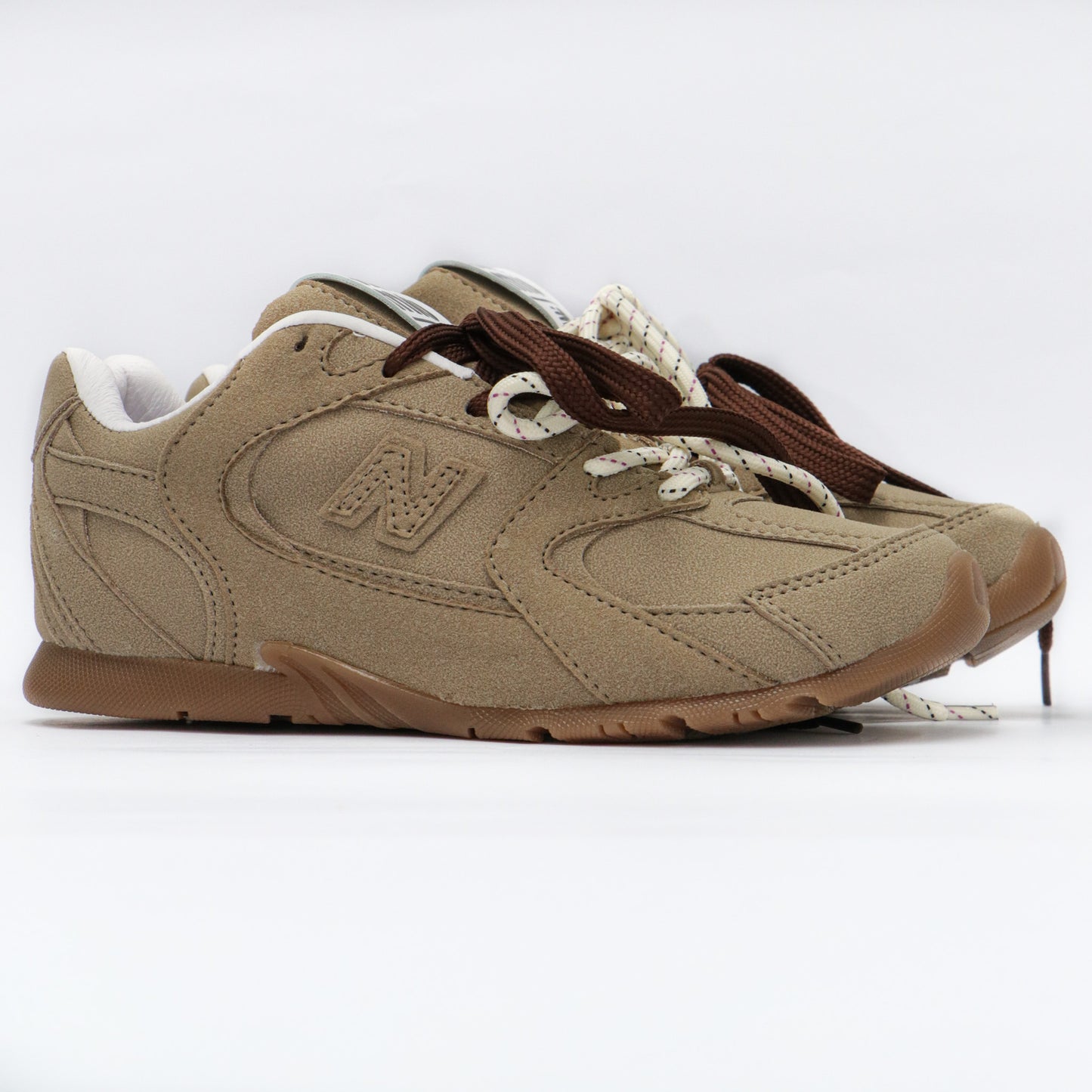 Y35 NEW BALANCE 530 MIU